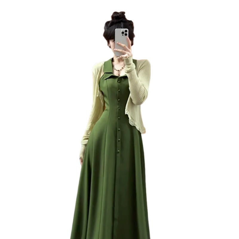 2025 New French Retro Green Hanging Neck Sling Dress Women Summer High-End Temperament Waist Dress