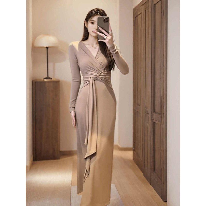 French V-Neck Kinky Temperament Thin Bottom Bag Skirt With Long Sleeve Irregular Waist Tender Dress