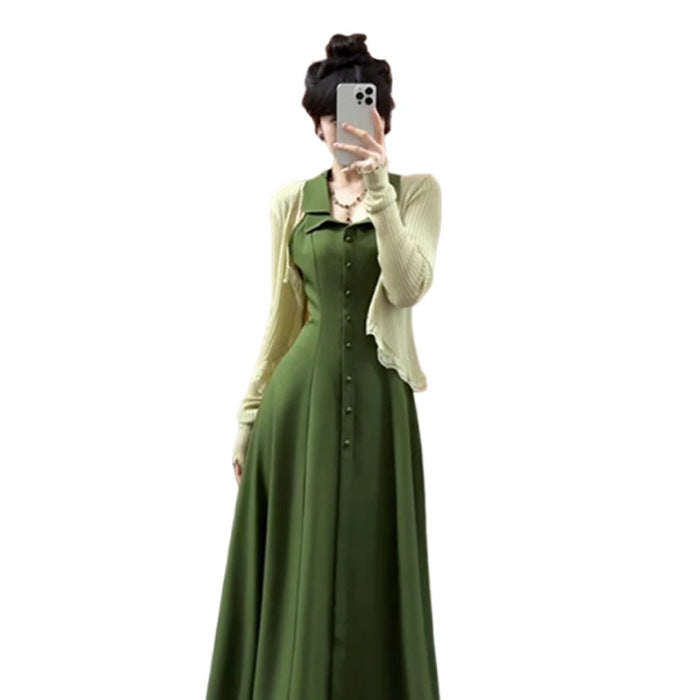 2025 New French Retro Green Hanging Neck Sling Dress Women Summer High-End Temperament Waist Dress
