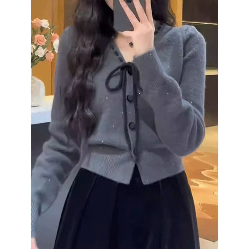 KANING Small Fragrant Wind Bow Gray Knitted Cardigan 2026 Autumn New Wear Wearing A Short Sweater Top Woman