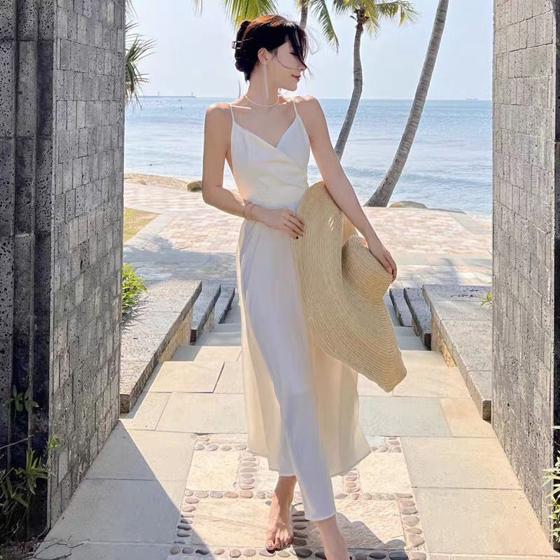 2025 New French First Love White Temperament V-Neck Beach Long Dress Pure Lust Wind Sling Dress Summer Women's Dress