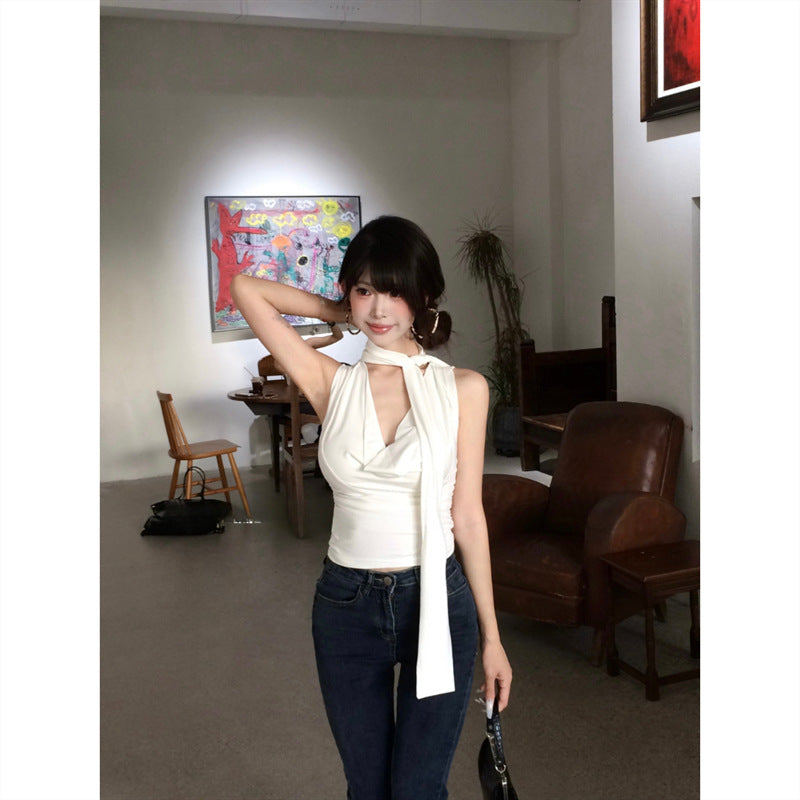 French Temperament Pure Windy Sexy V-Necked Sling Vest Women's Spring And Summer New Slimming Short Top