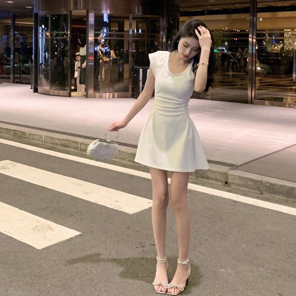 French Fashion Senior Temperament Dress Women Summer New Folds To Receive Thin A-Word Short Skirt Ins Tide