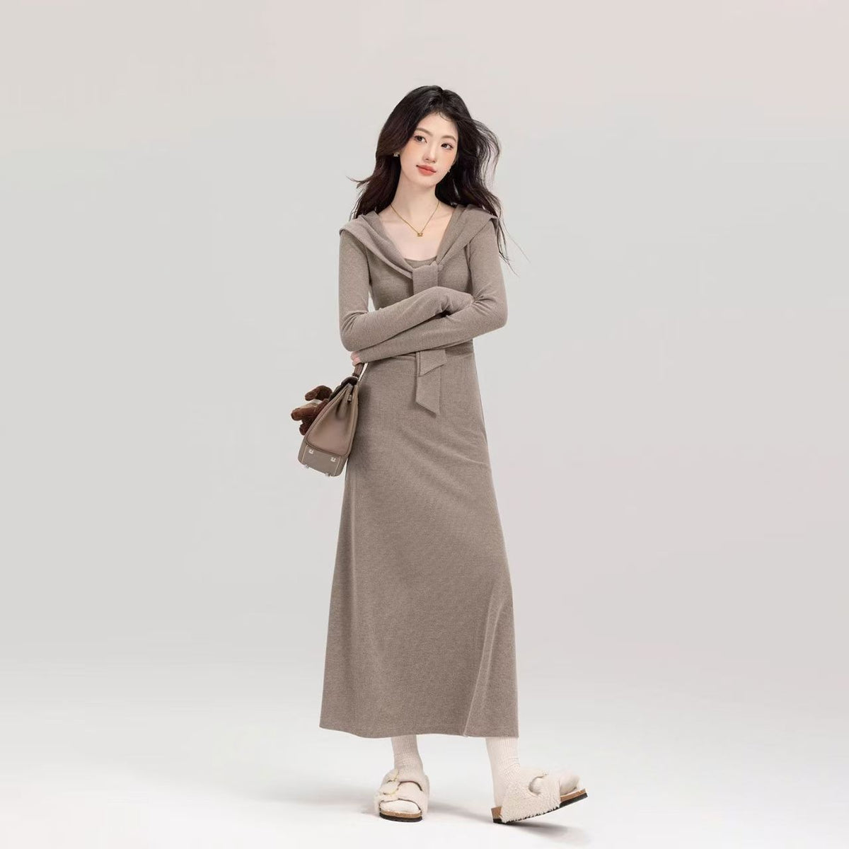 2025 New Solid Color Ouyang Early Autumn Lazy Long Dress Commuting Waist Design Slim Dress