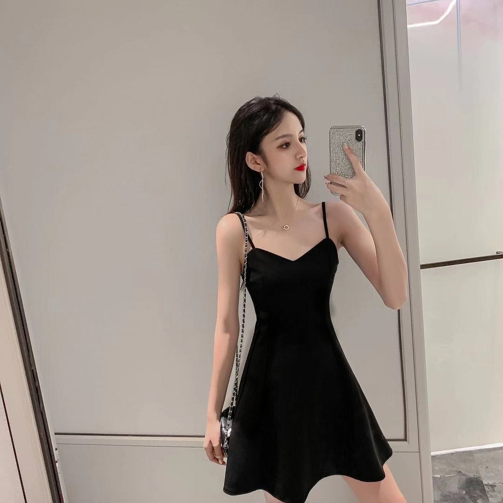 Black Sexy Pure Lust Wind Hanging Dress Women Summer New Small Man Showing Thin Hepburn Style A Short Skirt