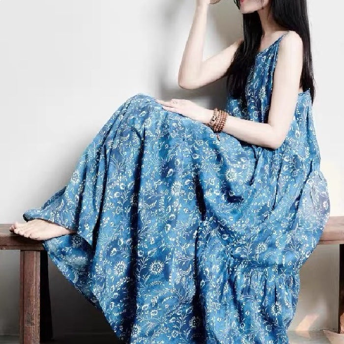 Super Nice And Beautiful Broken Flowers V Collar Dress Dress New Fresh Holiday Wind Sling Dress Summer