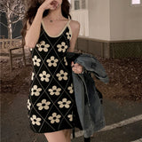 New Sexy Little Fragrant Wind Fragrant Fragrant V-Necked Back Sling Dress Women's Summer Flowers Waist Niche A Short Skirt