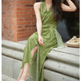 Green Blogger Wind Hanging Neck V-Neck Cross-Kinny Retro Dress To Close The Waist Slim Dress 2026 Summer