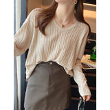 2026 Knitted Women's Thin Bottom Shirt With Loose Gas Sweater Long-Sleeved Top New Design Sense