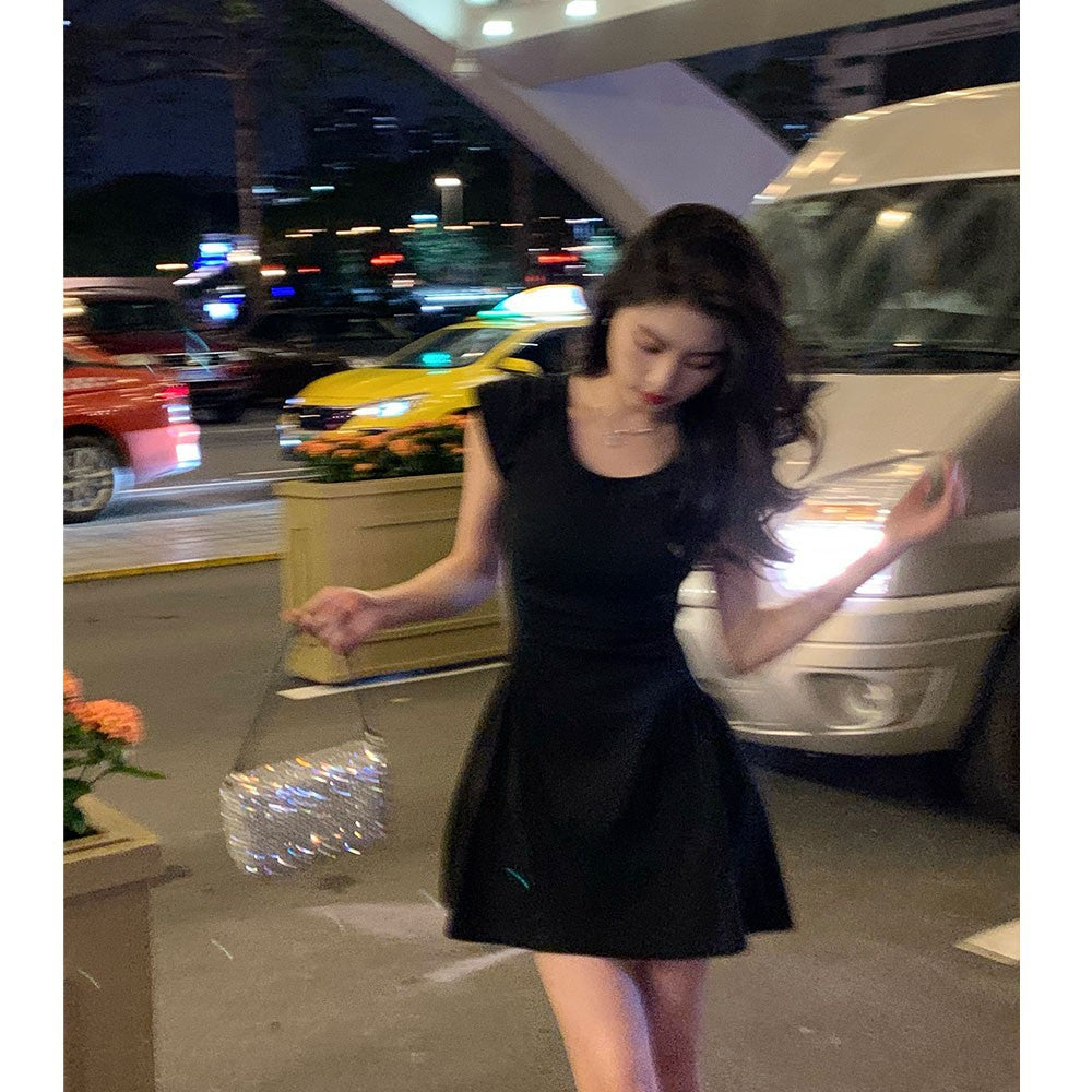 French Fashion Senior Temperament Dress Women Summer New Folds To Receive Thin A-Word Short Skirt Ins Tide