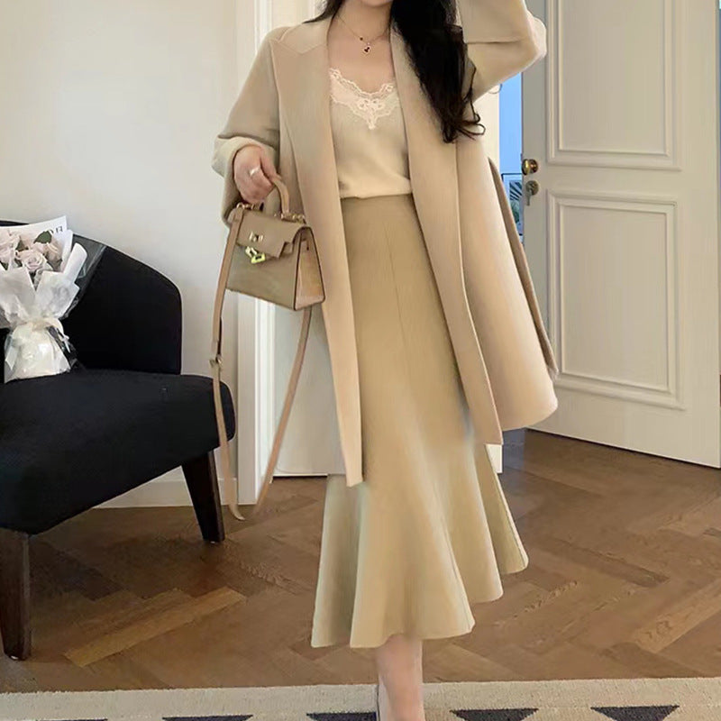 Autumn And Winter New Gentle Wind High Waist Temperament Knitted Half Dress Woman Thin A Word Fishtail Half Skirt