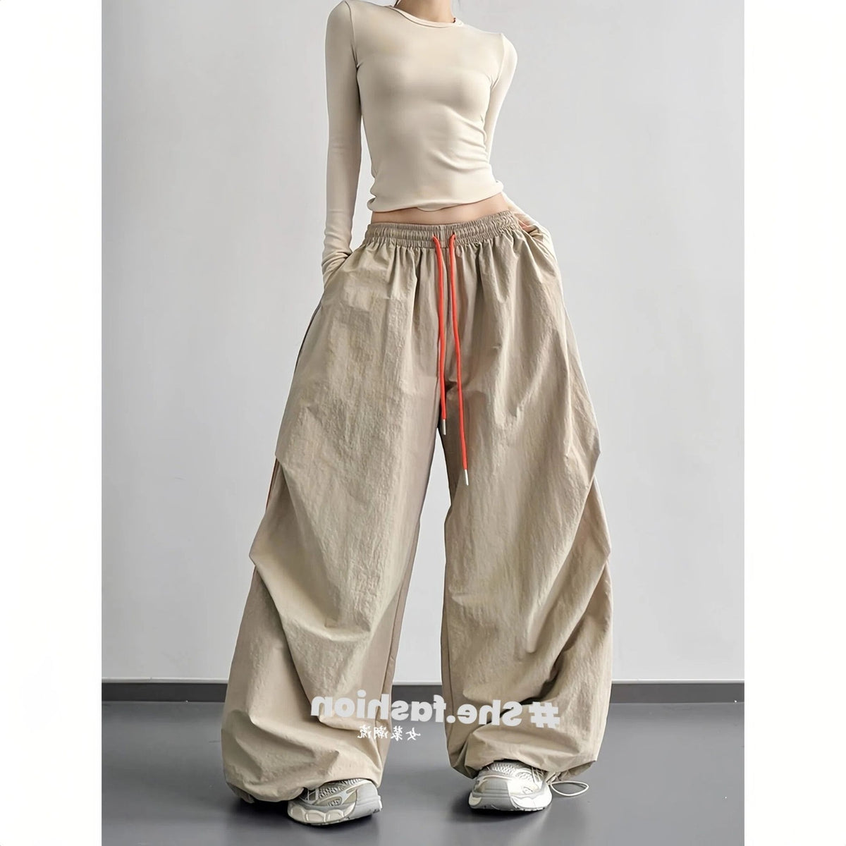 Vintage Red Sweatpants Women 2026 New Year Pop College Wind Jazz Dance Loose Scimits-On Shorts