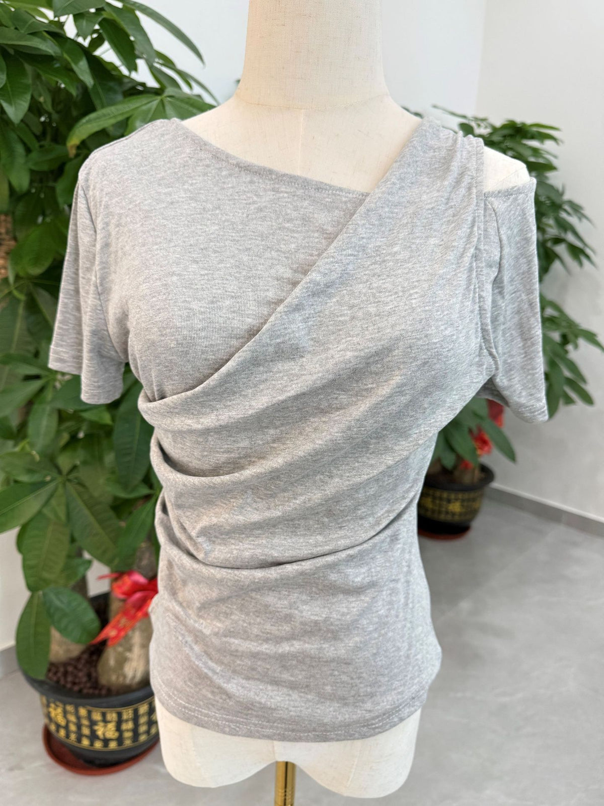 Korean Double Gray Shoulder Design Embossed Short-Sleeved T-Shirt Women's Oblique Shoulder